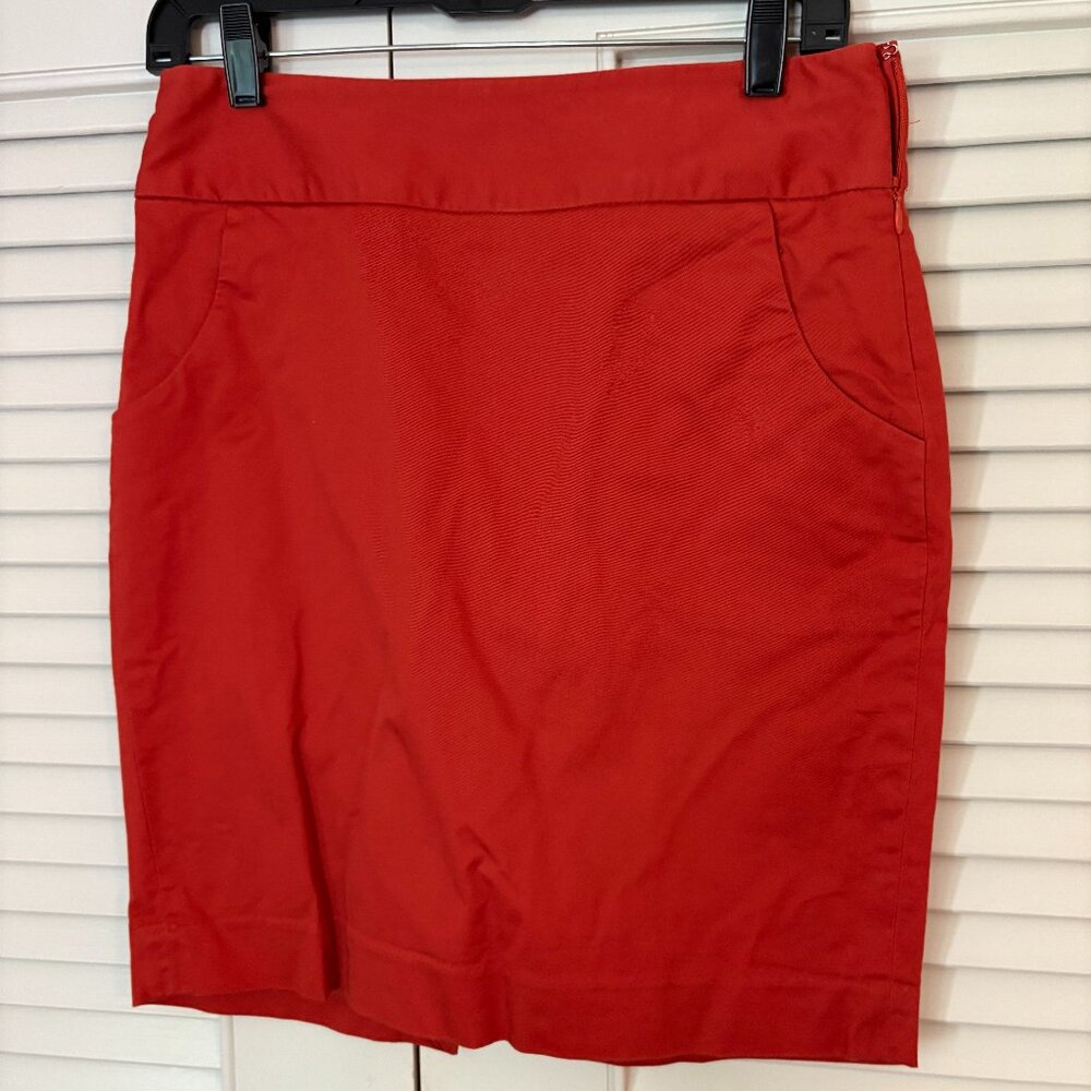 Red Studio 400 | The Limited Pencil Skirt | Size 2